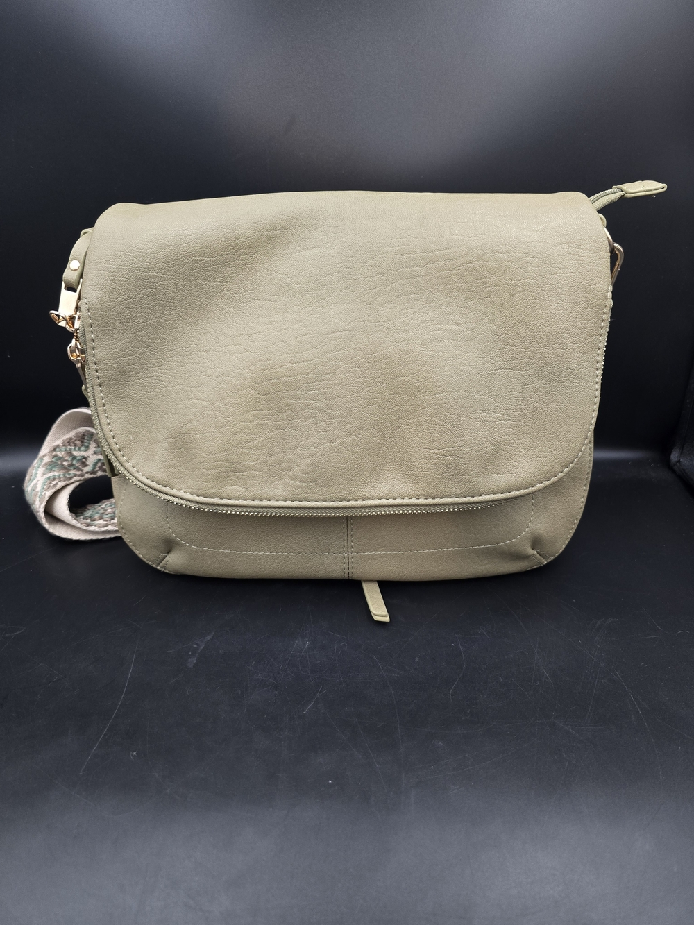 Everyday Olive Crossbody Bag - Women